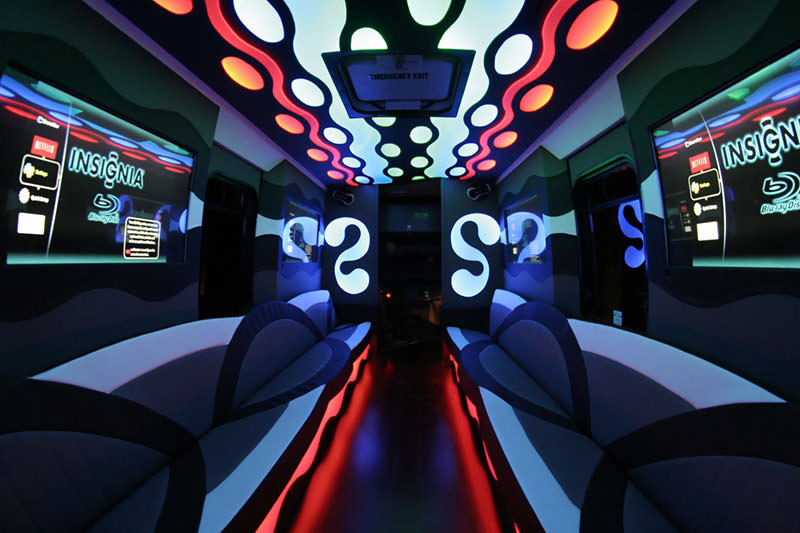 LA limo bus services