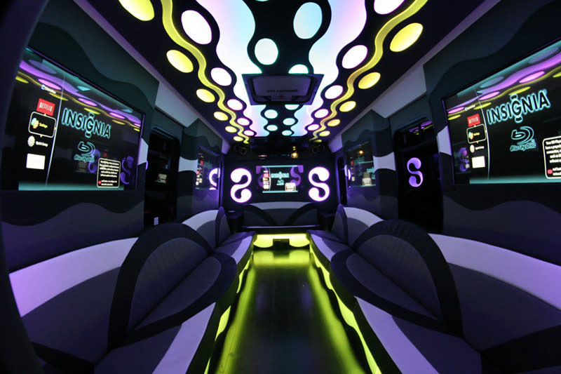 NOLA limo buses